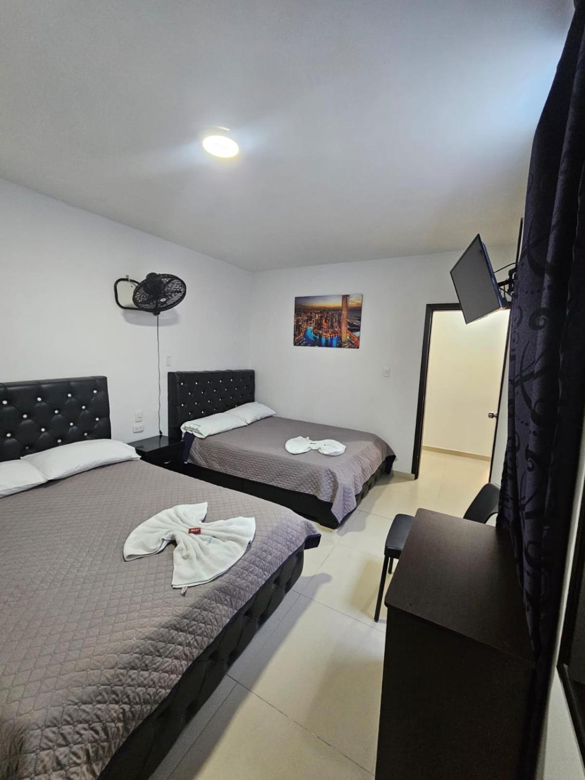 Hotel Big Ben Malaga Santander Luaran gambar